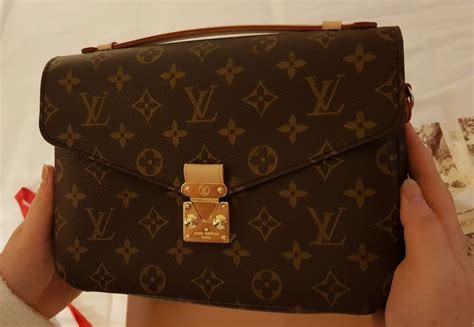 como saber si una gorra louis vuitton es original|Louis Vuitton bolso original.